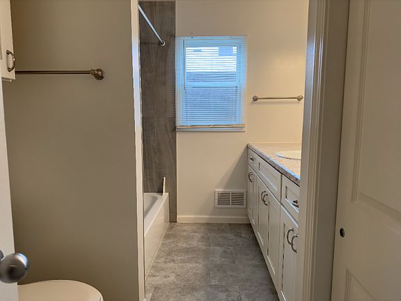 5th image of 2407 S 68th St