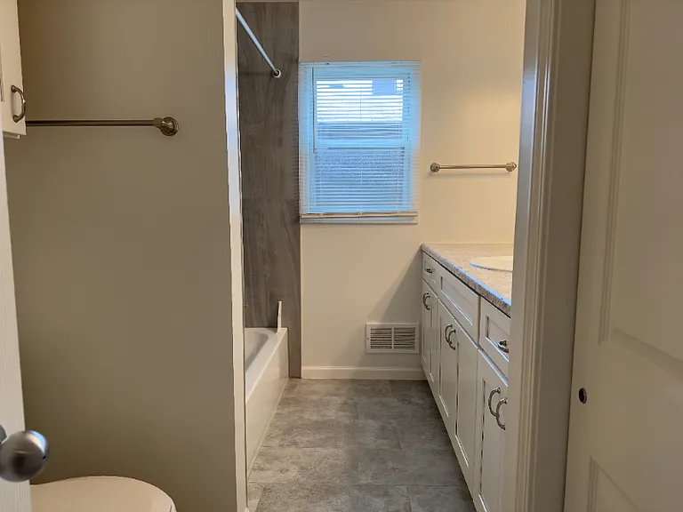 2407 S 68th St — Photo 5