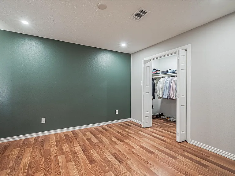 15211 Camino Del Sol Dr — Photo 32
