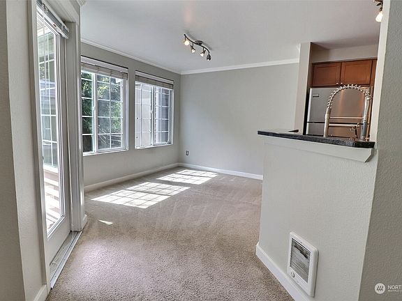 5th image of 9826 NE 122nd Street #T102