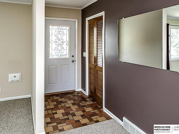 3rd image of 5003 Martha St