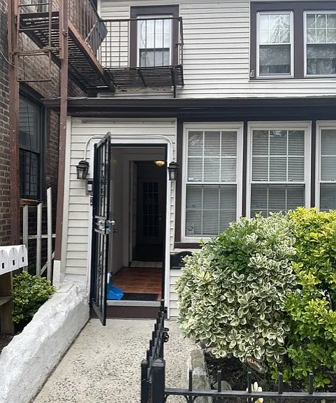 3658 Waldo Ave #1 — Photo 1