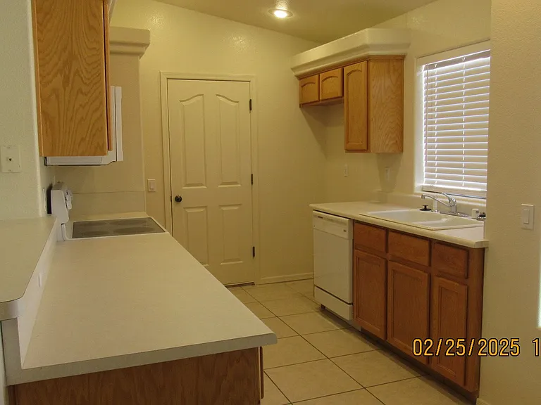 2759 Palisades Dr — Photo 6