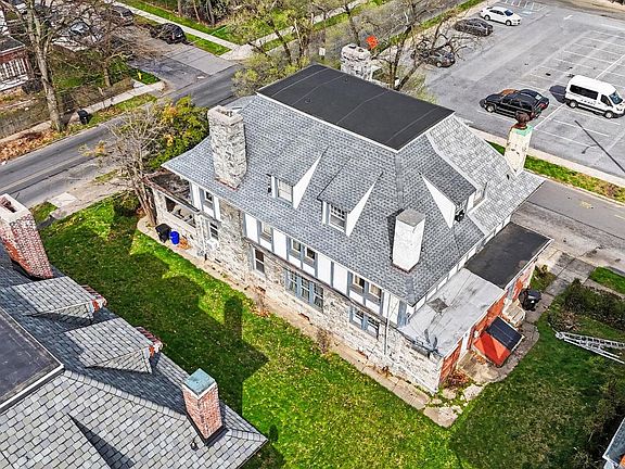 3rd image of 817 N 17th St