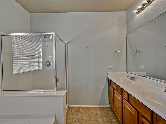 5th image of 31135 N 132nd Dr