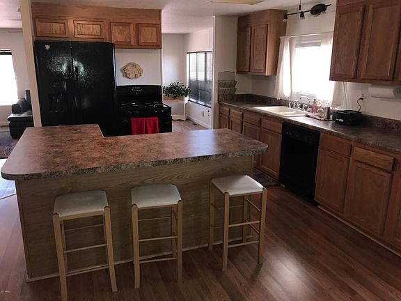 3rd image of 17208 N 66th Dr