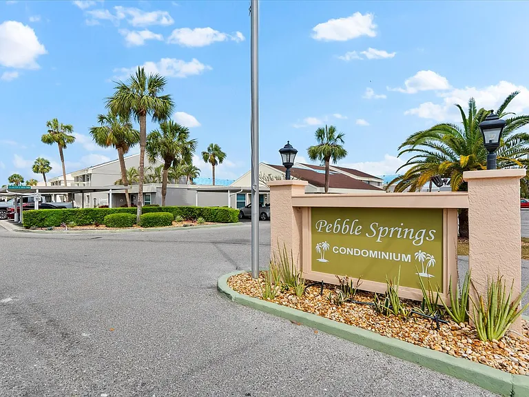 Pebble Springs entrance.