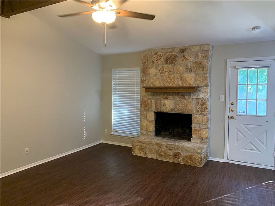1st image of 1908 Dry Creek Dr