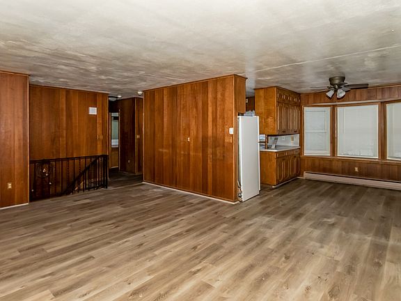 002-photo-living-room-12338893_01032023