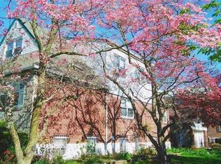 16817 65th Ave, Fresh Meadows, NY 11365