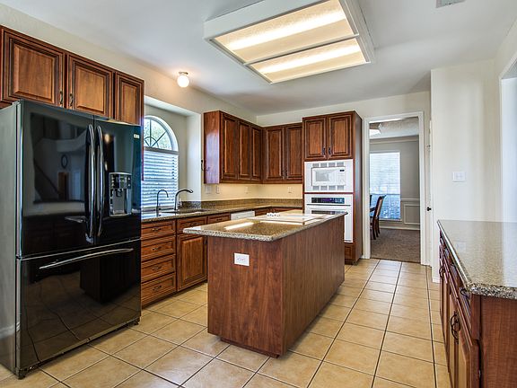 4th image of 4900 Cedar River Trl