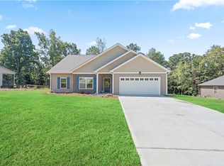 196 Talon Dr SE, Rydal, GA 30171