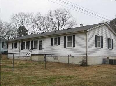 2nd image of 39 Park Dr