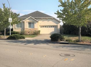 1816 Sandstone Dr, Petaluma, CA 94954