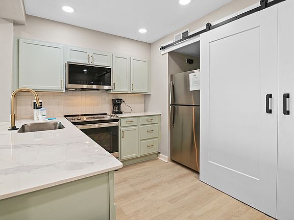 5th image of 9661 Shore Dr #C30