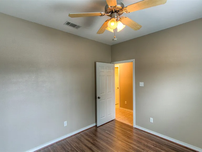 3302 Fredrick Ct — Photo 13
