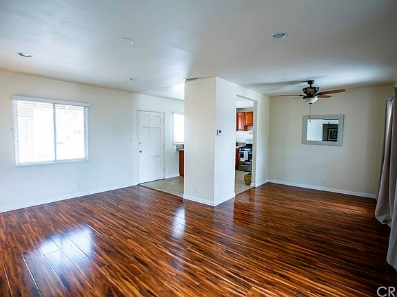 4th image of 7529 Lynalan Ave