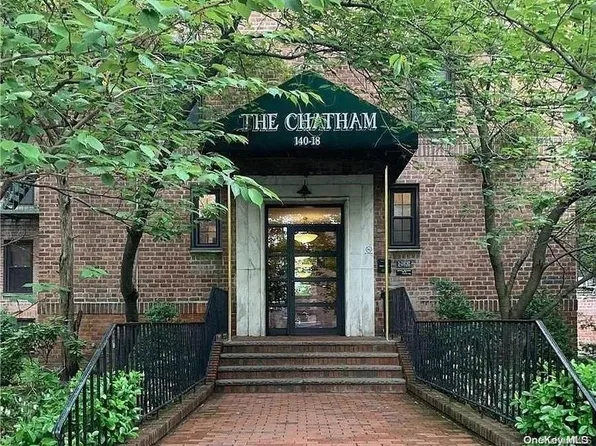 140-18 Burden Crescent #211, Briarwood, NY 11435
