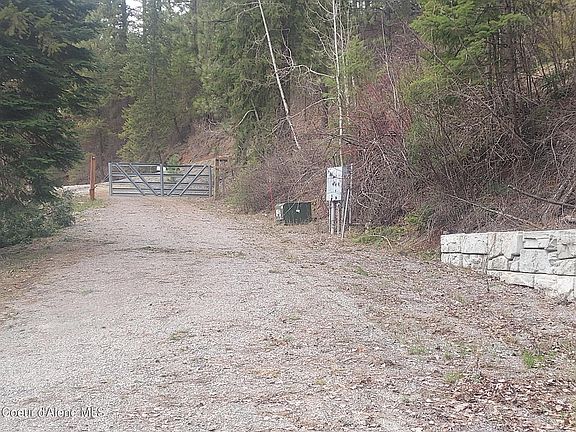 5th image of 16318 E Alder Creek Rd