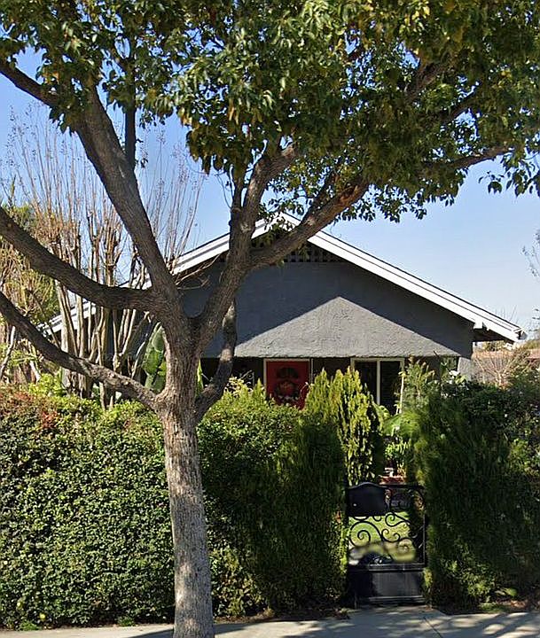 1st image of 219 N Pasadena Ave