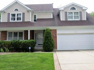 451 Cedar Ct S, Buffalo Grove, IL 60089
