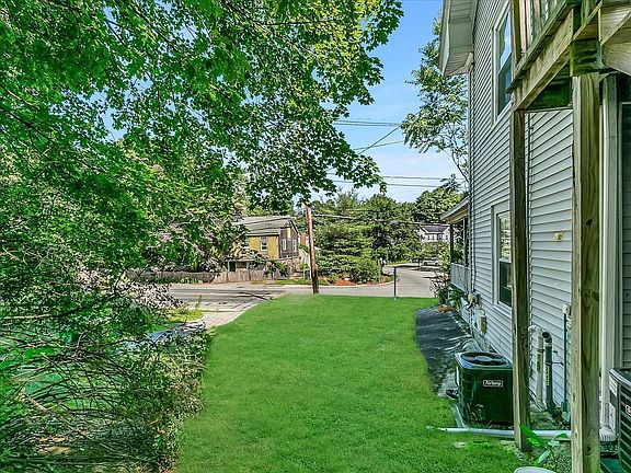 5th image of 2 Lexington St