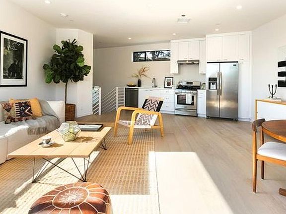 2nd image of 2221 Jerome Way