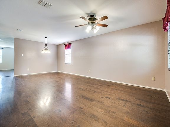 4th image of 5432 Comanche Wells Dr