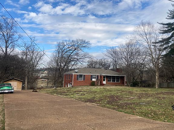 3rd image of 2122 Sanborn Dr