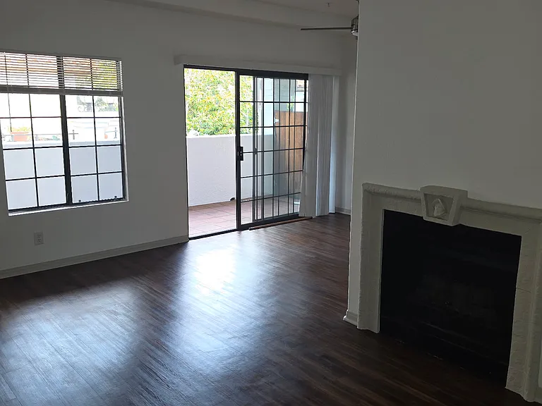 3291 Sawtelle Blvd #203 — Photo 4