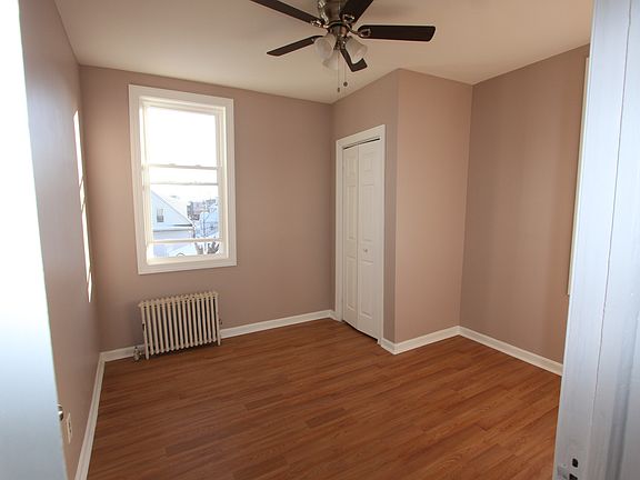 3rd image of 10 Orchard St Floor 2