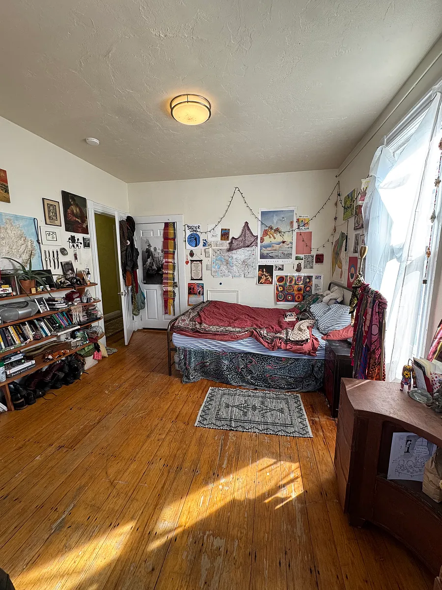 Building Photo - 108 Hyde Park Ave #3
