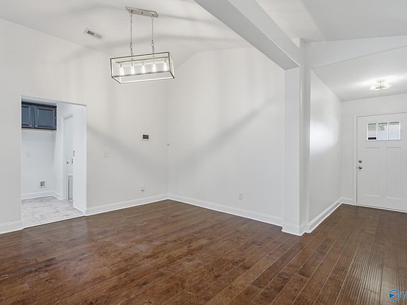5th image of 7537 Iredell Main