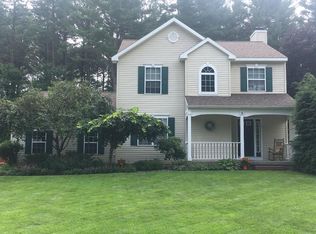 8 Chapman Ct, Queensbury, NY 12804