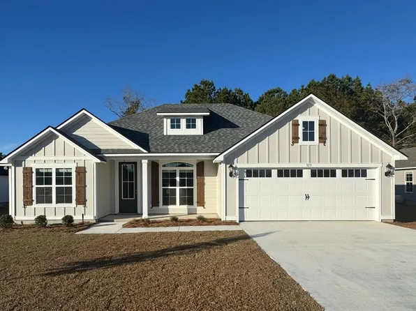 323 Barry Field Cir, Hahira, GA 31632