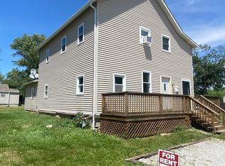 1042 W Goodenow Rd #1, Beecher, IL 60401