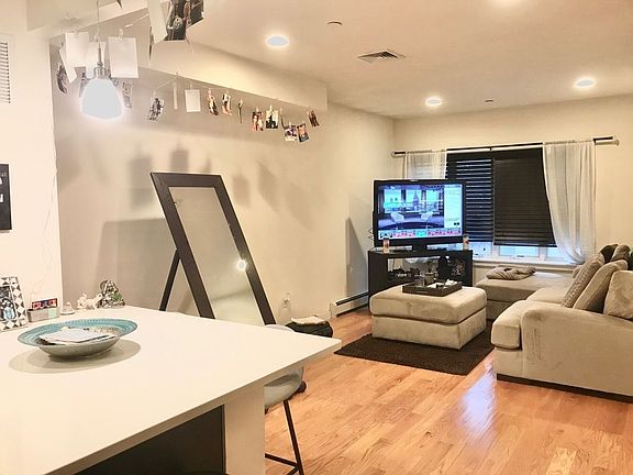 5th image of 25-40 38th St #2