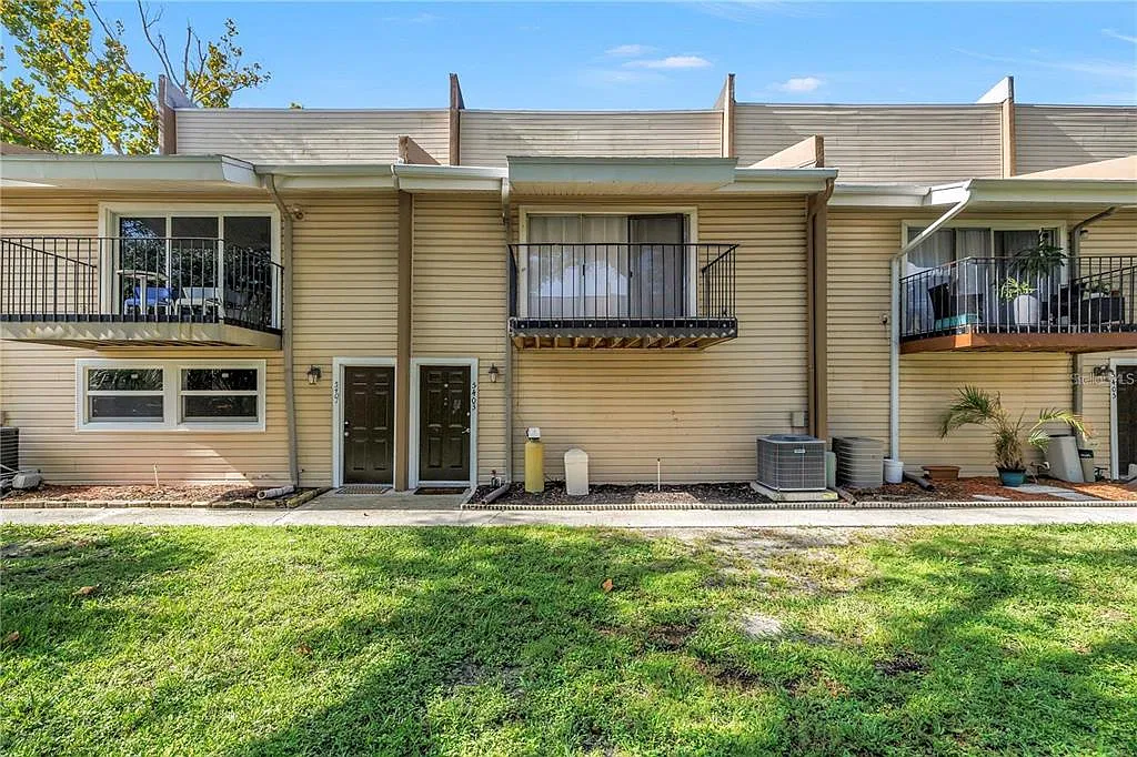2 bed, 2.0 bath, 1408 sqft, $2,595 — Photo 1
