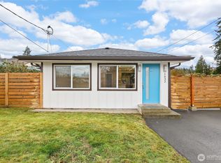 1632 SE Salmonberry Rd, Pt Orchard, WA 98366