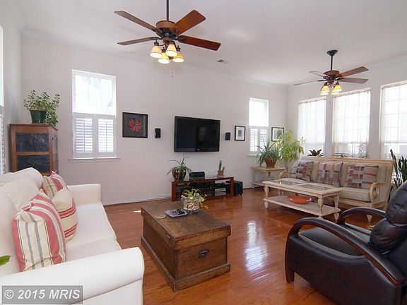 5th image of 683 Belmont Bay Dr