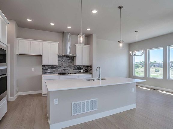 The Fairview - Kitchen