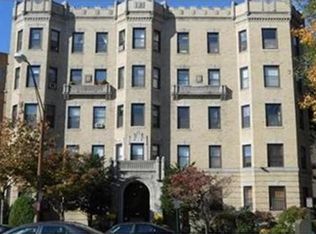 51 Park Dr APT 1, Boston, MA 02215