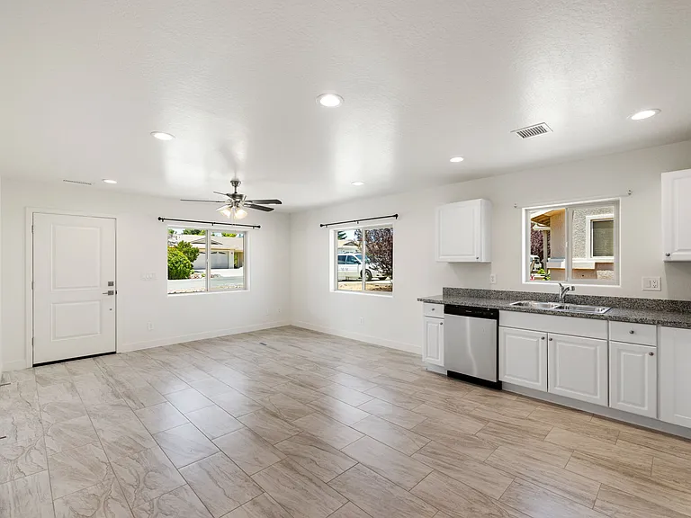 6201 N Reata Dr #1 — Photo 7