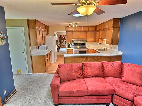 5th image of 2821 Ashland St