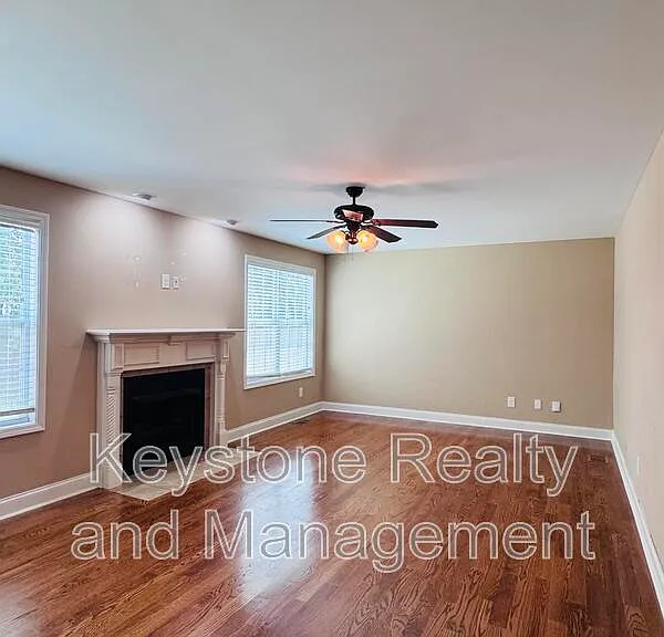2469 Senseney Dr — Photo 4