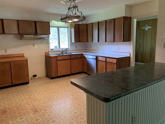 2nd image of 18 Cleaveland Ave