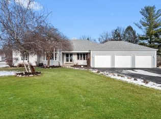 6522 Sycamore Ct, McHenry, IL 60050