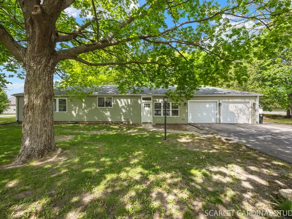 901 Freemont St, Yorkville, IL 60560