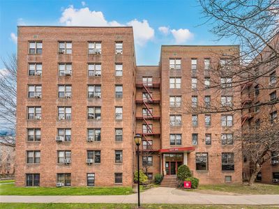 150-29 72nd RD #2E, Flushing, NY, 11367
