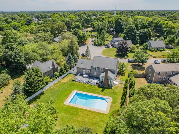 8 Drum Lane, Harwich, MA 02645